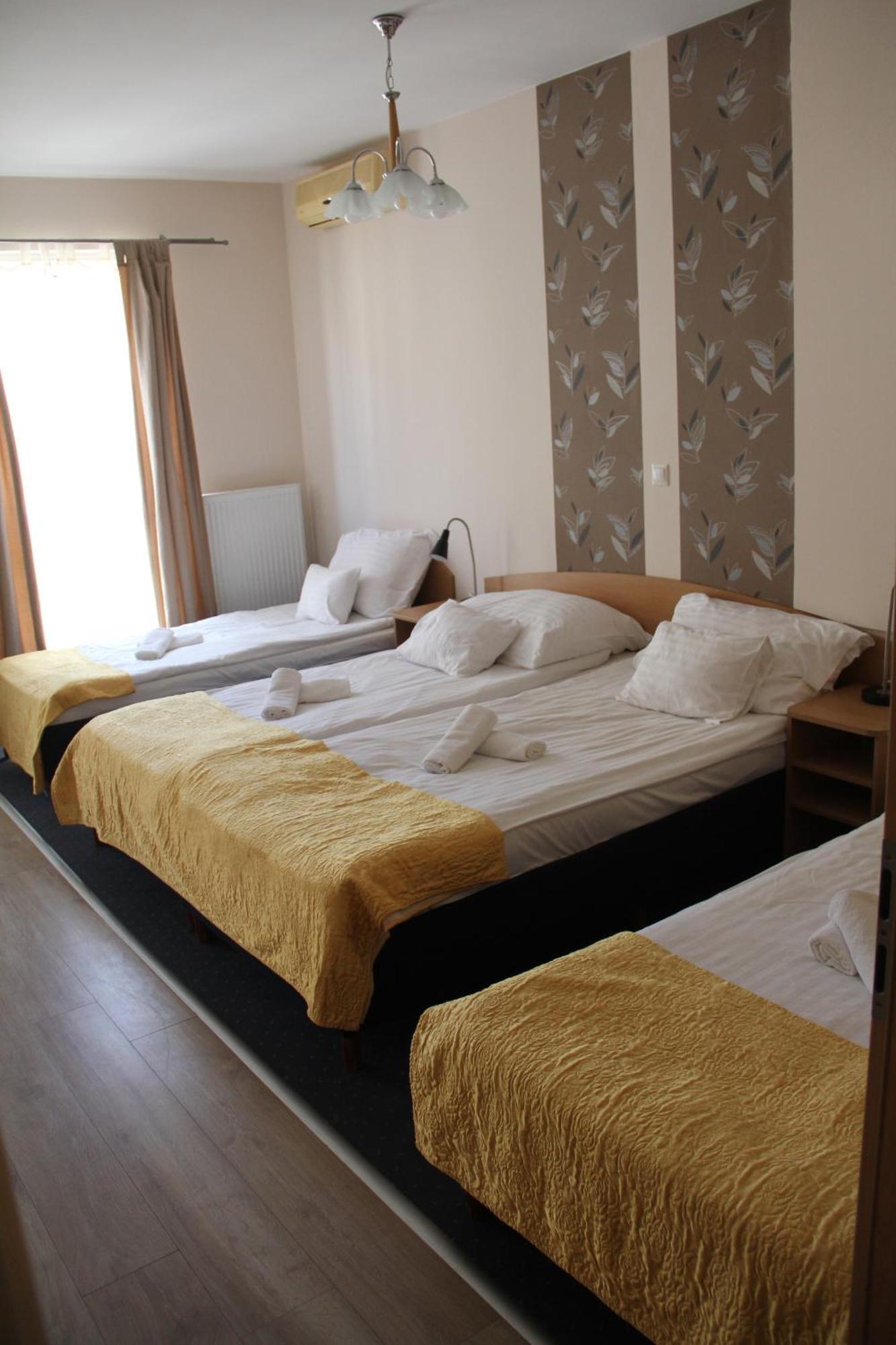 Hotel Rose City Βουδαπέστη Εξωτερικό φωτογραφία