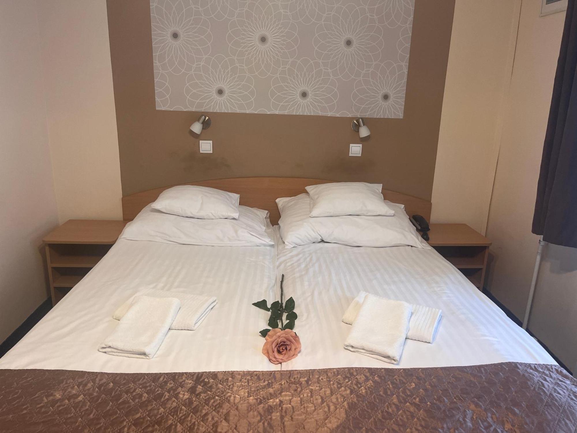 Hotel Rose City Βουδαπέστη Εξωτερικό φωτογραφία