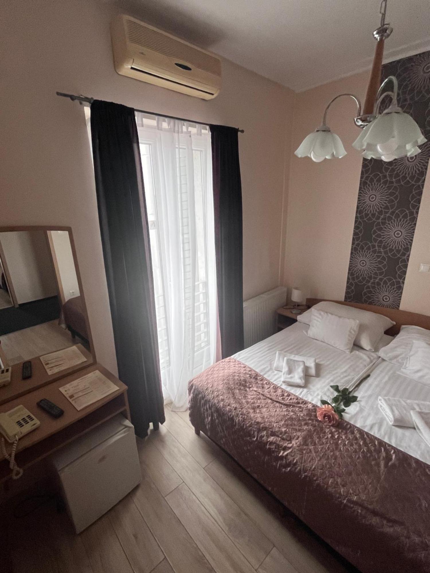 Hotel Rose City Βουδαπέστη Εξωτερικό φωτογραφία